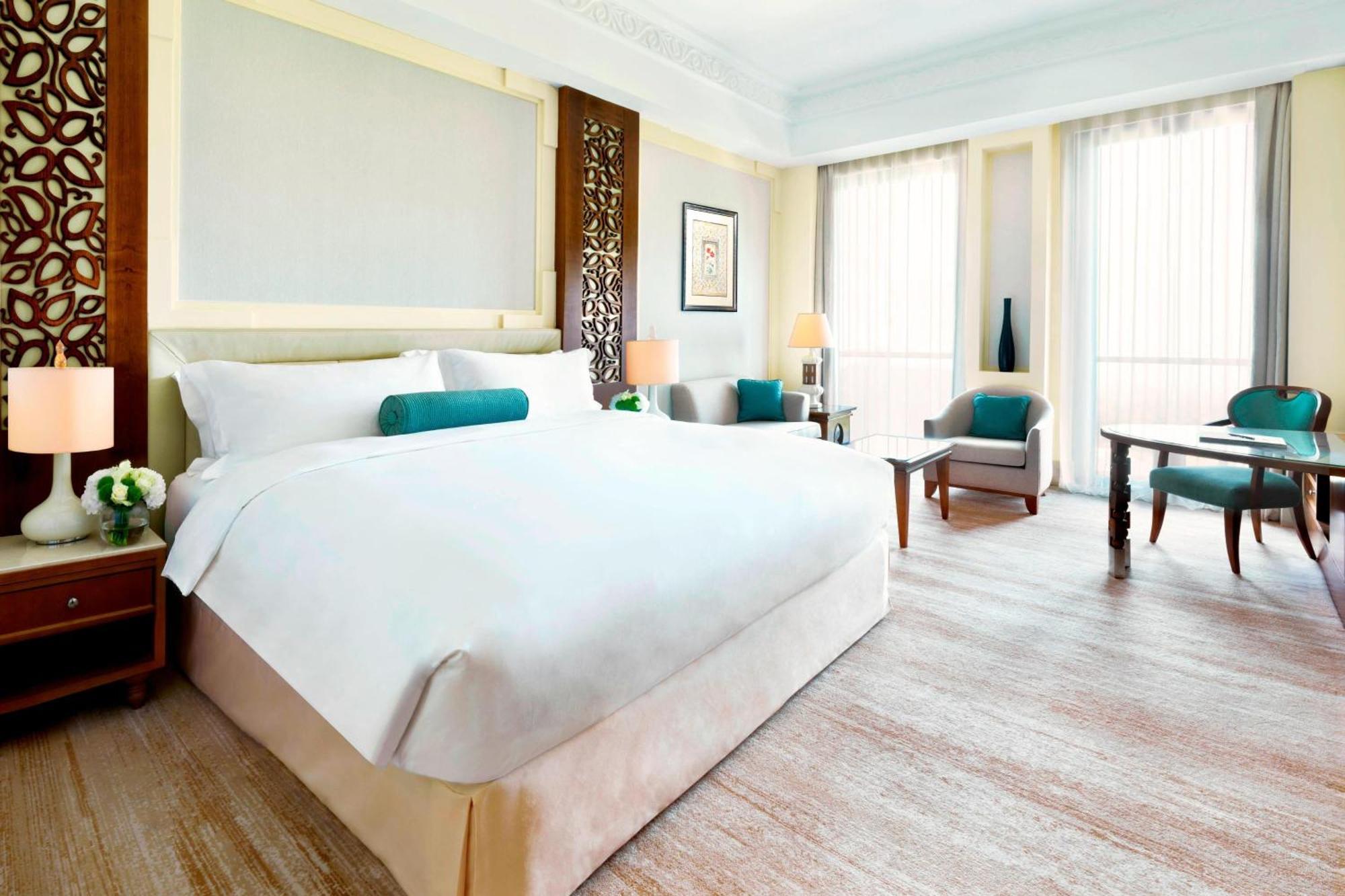 Al Bustan Palace, A Ritz-Carlton Hotel Muscat Exterior foto Deluxe Room