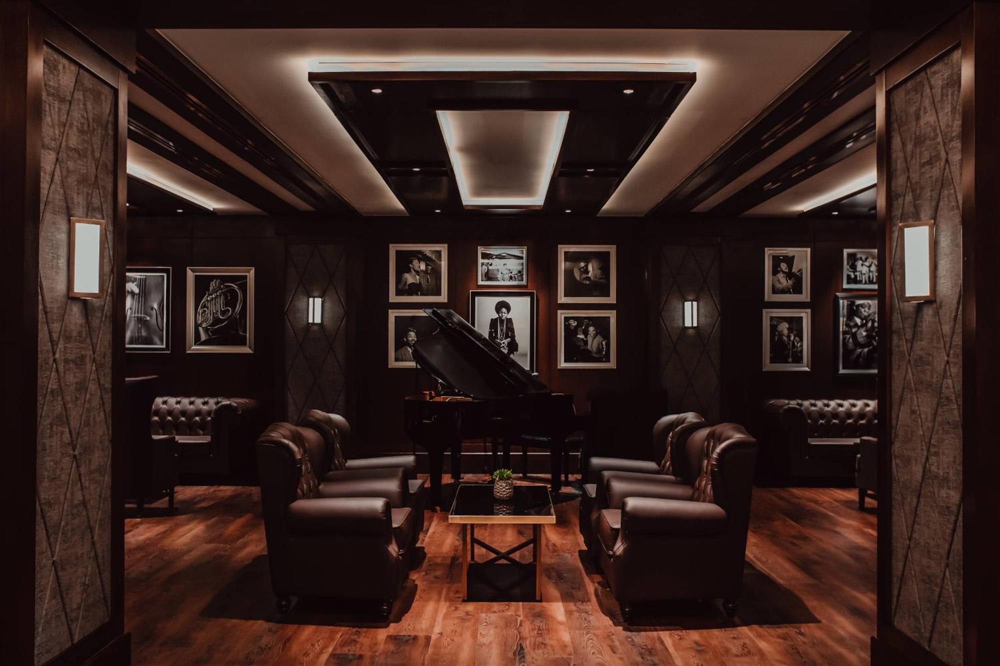 Al Bustan Palace, A Ritz-Carlton Hotel Muscat Exterior foto The interior of the lounge