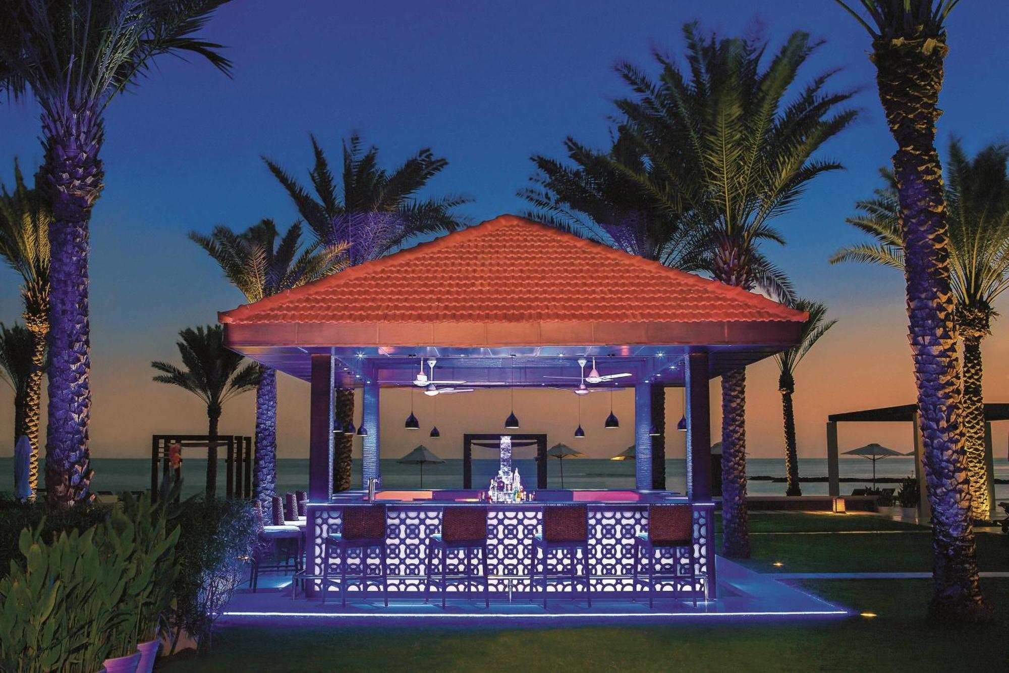Al Bustan Palace, A Ritz-Carlton Hotel Muscat Exterior foto The Cove